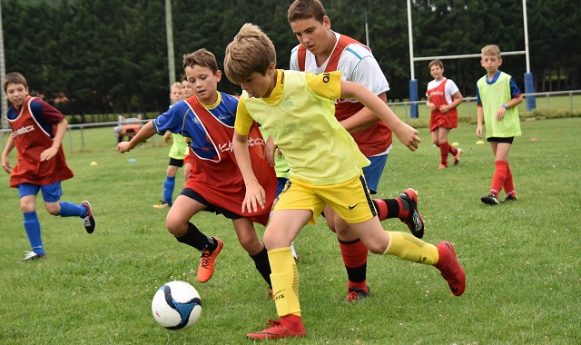 colo-ete-2019-juillet-aout-foot-futsal-handball-rugby-enfants-ados-piscine-multisports-aqualand-accrobranche-moissac-imagine-lille-paris-tgv-4